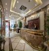 Bán tòa khách sạn cao cấp phố Duy Tân, 600m2, MT 15m, giá bán 260 tỷ