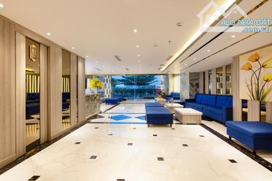 Bán khách sạn mặt tiền Trần phú, DT đất 212m2, 20 tầng, 85 phòng ,200 tỉ