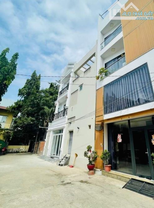 BÁn nhà hẻm ô tô Khu Nam Long - Trần Trọng Cung, 75m2, 5 tầng lầu 5PN mới đẹp, giá 10.9 ỷ