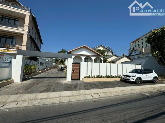 Cần bán căn nhà nhỏ ngay Trường Cao Đẳng Sư Phạm Đà Lạt và Hồ Xuân Hương. 742m² - 60ty - 1