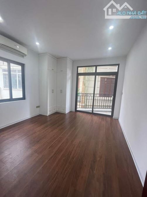 Bán nhà riêng ngõ 132 Cầu Giấy DT 33m x 5T. MT4.5m. Giá 6.9 tỷ - 2