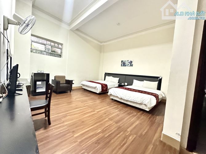 KHÁCH SẠN HAI MẶT TIỀN ĐƯỜNG CHÍNH BA THÁNG HAI P1 ĐÀ LẠT 497M2 NGANG 18M 200TỶ - 3