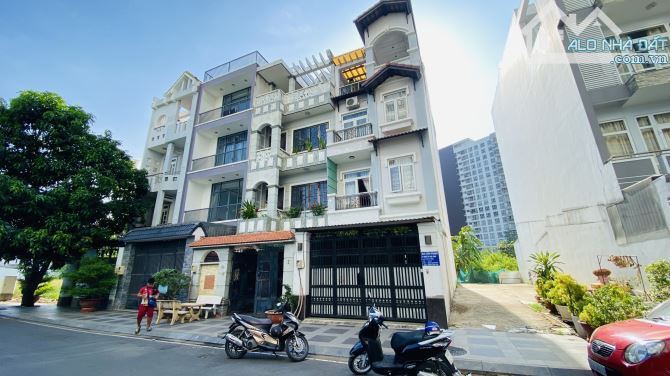 Bán nhà Quận 2 đường Nguyễn Duy Trinh dự án HOMYLAND RIVERSIDE  TP Thủ Đức 100m2 - 4