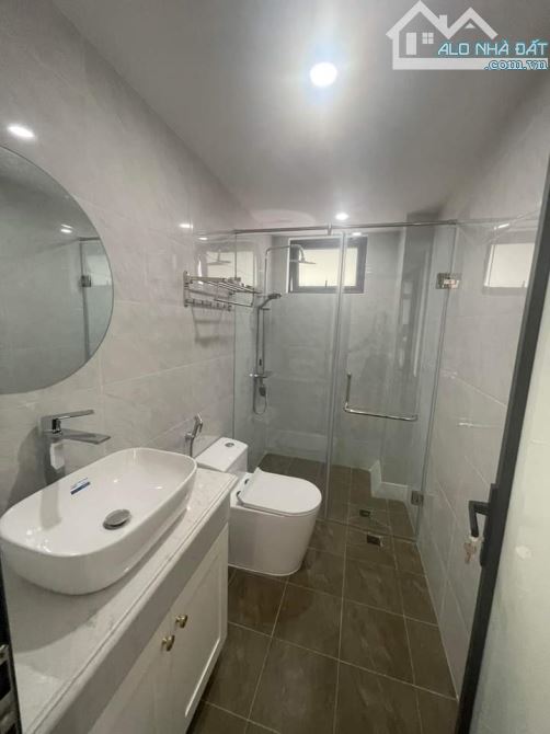 Bán nhà riêng ngõ 132 Cầu Giấy DT 33m x 5T. MT4.5m. Giá 6.9 tỷ - 5