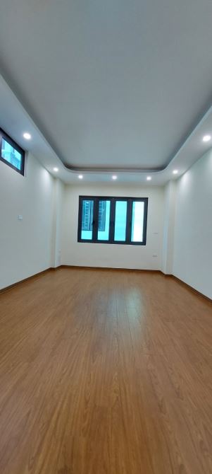 Bán nhà tại Mậu Lương-Hà Đông. Dt 32m2x5T. ngõ thông, ô tô đỗ cửa, vị trí đẹp, Giá 5,x tỷ. - 5