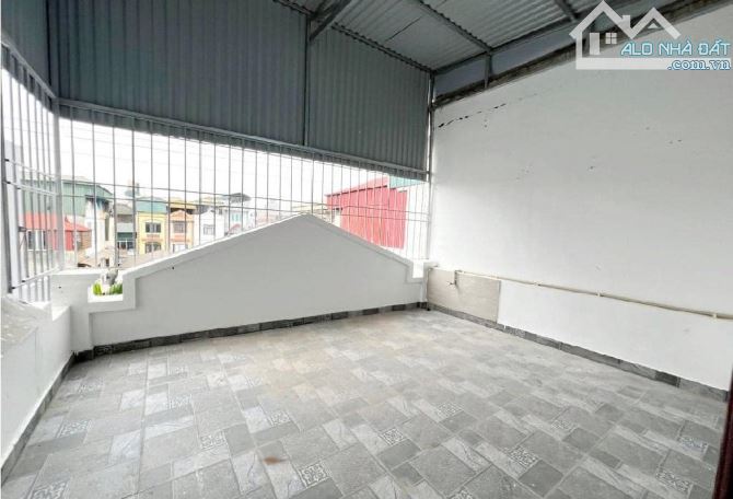 Nhà đẹp, 4 tầng, Phố Tân Mai, gần ô tô, tiện ích vô vàn, an sinh đỉnh, 46m2 chỉ hơn 5 Tỷ