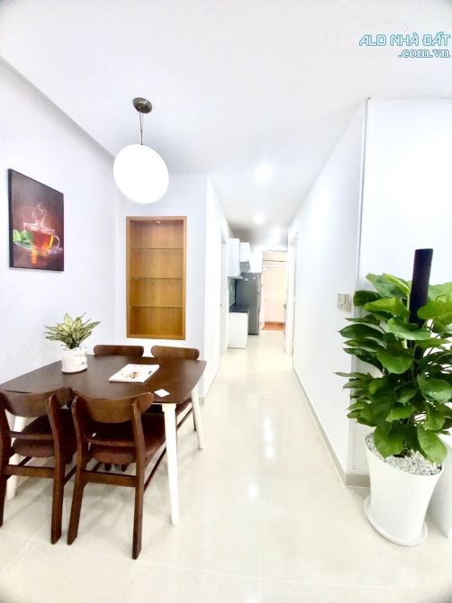 Cần bán căn hộ cao cấp Sky Garden 3 - DT: 70 m2   - Phú Mỹ Hưng - Quận 7