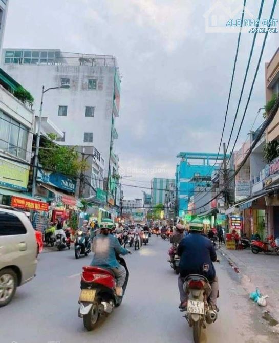 Bán nhà 2 mặt tiền đường Trần Cao Vân, Q. Thanh Khê, DT: 5x19m , giá 9 Tỷ 3 TL