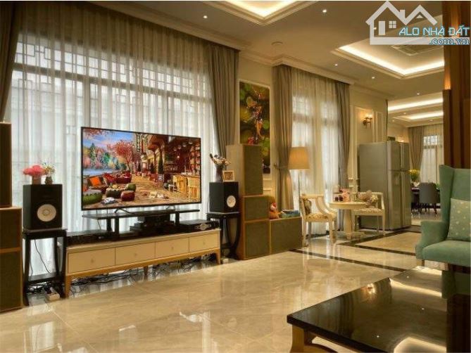 Biệt thự mặt tiền Khang Điền 250m2 nội thất nhập khẩu. Khu VIP Đại Gia - 11