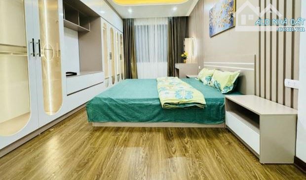 BÁN GẤP NHÀ 4 TẦNG, 60 M2, LÂM VĂN BỀN, Q7, HẺM XE HƠI, GIÁ RẺ - 1