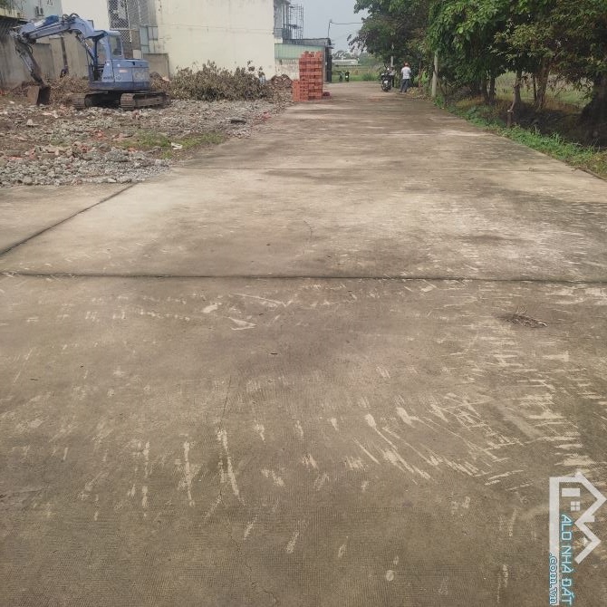 Bán đất 8*12m và 5,5*17m. Dương Công Khi kế trường c1 Nhị Tân - 1