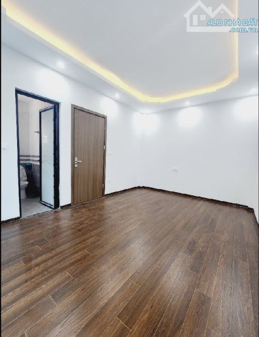 BÁN NHÀ LÔ GÓC Ô TÔ ĐỖ CỬA PHỐ DI ÁI 30m2x5T, SIÊU THOÁNG, 3.65 TỶ - 1