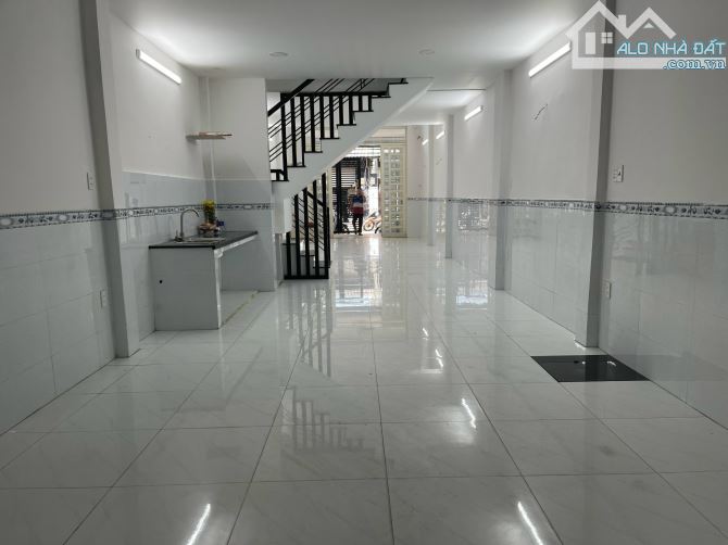 Bán nhà Lê Trọng Tấn 64m2 2 tầng sát Siêu thị AEON hẻm 3m chỉ 4.25tỷ - 1