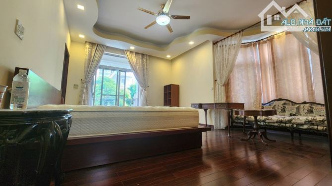 Giảm 5.5 tỷ chào mới 77.99 Tỷ Biệt thự khu Nam Viên Phú Mỹ Hưng. 274m2. RẤT GẤP BÁN - 1
