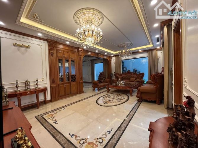 Bán siêu Biệt Thự nhà vườn Nguyễn Thị Định, Cầu Giấy. 238 m2 x 4T x Mt 35m Lô góc 2 thoáng - 1