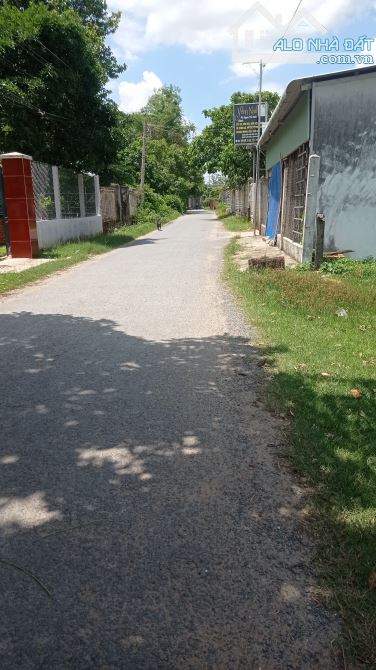 Cần bán đất gốc 2 mặt tiền đường nhựa thuộc ấp ba se xã lương Hòa huyện Châu Thành TP Trà - 2