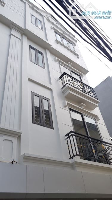 nhà 33m2-5 tầng  gần  UBND phường Phú Lương-HD, gần  chợ Bắc Lãm.Giá 2.8 tỷ - 2