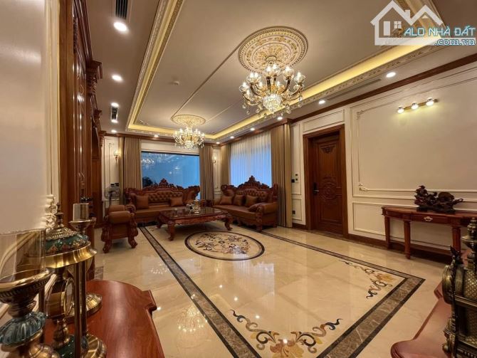 Bán siêu Biệt Thự nhà vườn Nguyễn Thị Định, Cầu Giấy. 238 m2 x 4T x Mt 35m Lô góc 2 thoáng - 2