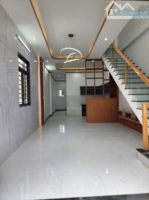 bán nốt căn nhà lầu còn lại, sổ riêng thổ cư, gần ngã 3 Cây Dương - 3