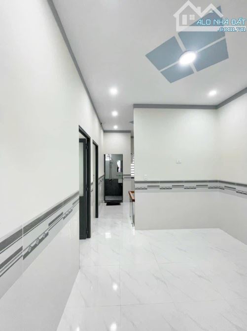 NHÀ 1 TRỆT 1 LẦU DTSD 100M2 ĐƯỜNG XE HƠI P. HOÁ AN - BIÊN HOÀ GIÁ CHỈ 2TỶ150 - 3