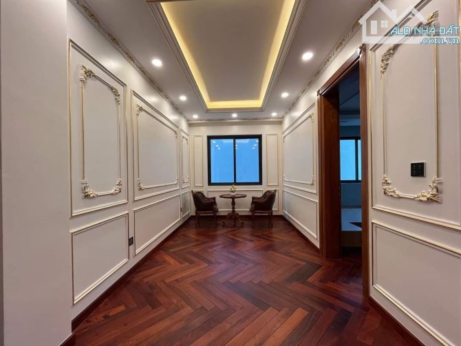 Bán siêu Biệt Thự nhà vườn Nguyễn Thị Định, Cầu Giấy. 238 m2 x 4T x Mt 35m Lô góc 2 thoáng - 3