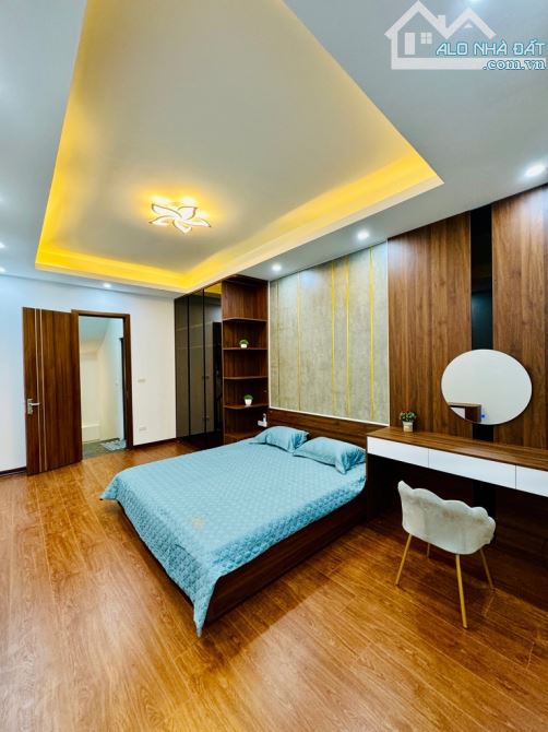 Siêu phẩm Gốc Đề - Thông số hoa hậu – 5.6 tỷ - Tặng nội thất - Khu VIP - 300m Minh Khai - 4