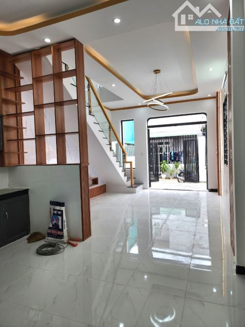 bán nốt căn nhà lầu còn lại, sổ riêng thổ cư, gần ngã 3 Cây Dương - 5