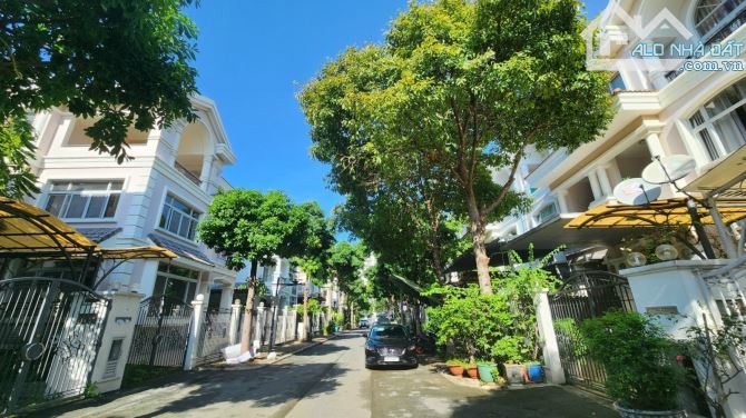 Giảm 5.5 tỷ chào mới 77.99 Tỷ Biệt thự khu Nam Viên Phú Mỹ Hưng. 274m2. RẤT GẤP BÁN - 5