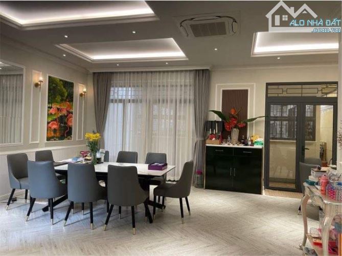 Biệt thự mặt tiền Khang Điền 250m2 nội thất nhập khẩu. Khu VIP Đại Gia - 6