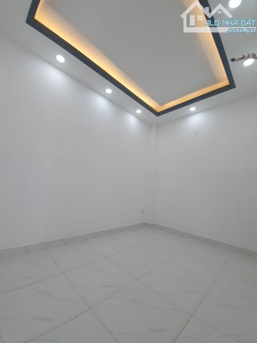 Bùi Văn Ngữ Q12, hẻm ôtô thông sát MT, 41m2, 3 tầng, mới đẹp ở ngay. - 9