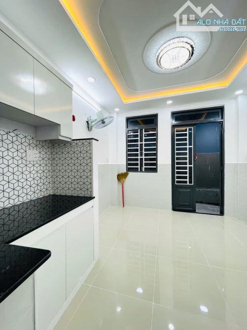 Bán nhà mới đẹp Nguyễn Văn Công , P3, 16m2 , 2,68Tỷ Tl