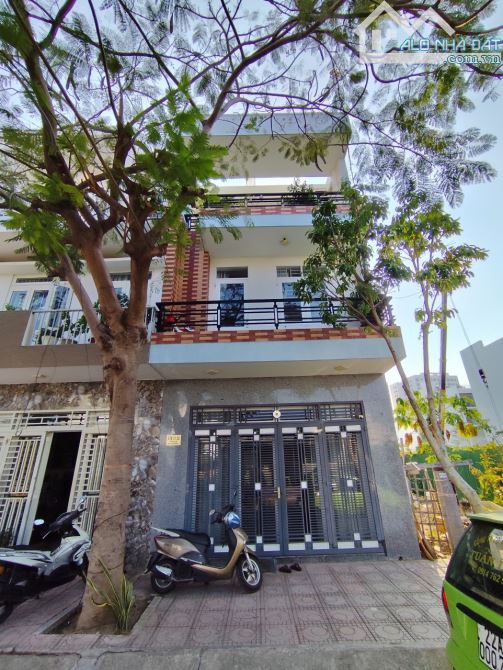 Cần cho Thuê nhà 3 tầng Full nội thất mặt tiền đường số 26 KĐT Hà Quang 1 giá 12tr/tháng