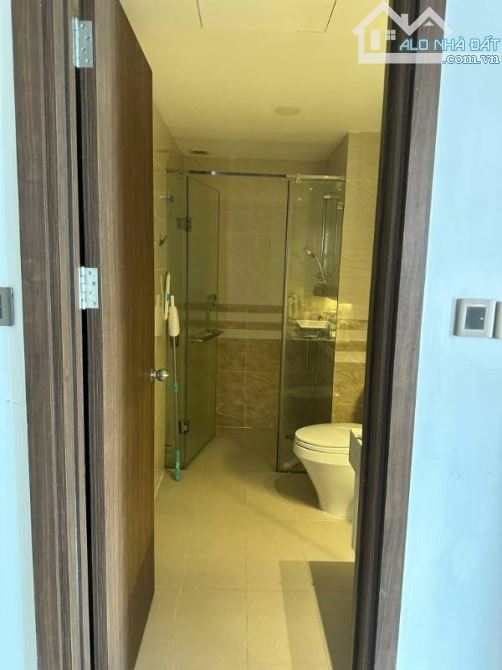 Bán Căn Hộ Saigon Royal , 2PN ,2WC ,81M2 , Full Nội Thất Giá : 6 Tỷ 5 - 10