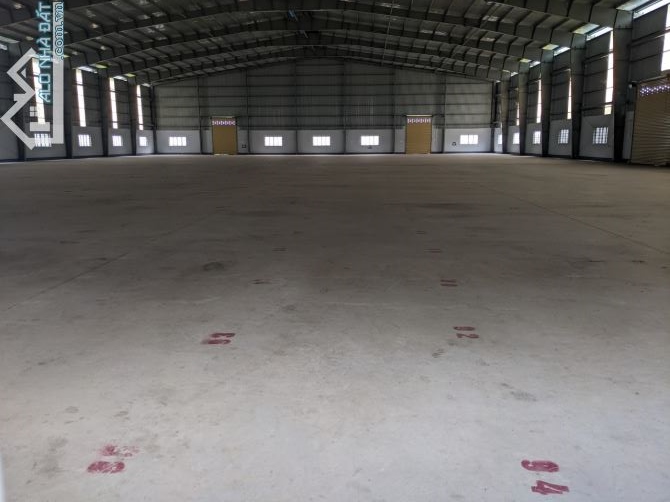 Cho thuê kho xưởng dt kv: 5.000m2, xd: 3.500m2, Đức Lập Hạ , Long An - 1