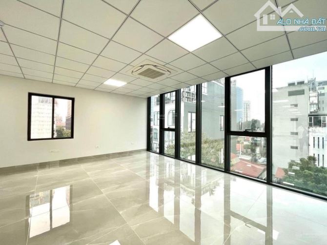 Cho thuê văn phòng mới 100% sàn 65m2 tại phố Đặng Tiến Đông, Đống Đa Sầm Uất giá cực rẻ 12 - 2