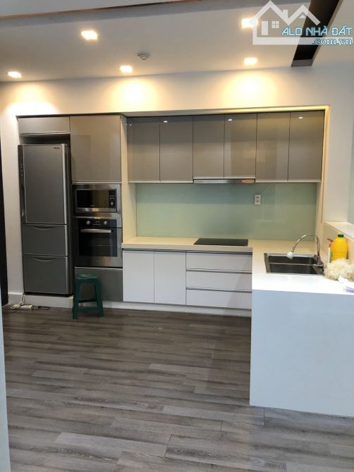 Cần bán CHCC Hoa Sen - Quận 11. DT: 70m2, 2PN, 2WC. Giá tốt: 2,9 tỷ, (có sổ) - 4