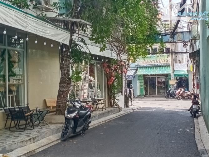 Bán nhà hẻm xe hơi đường Thạch Lam, Tân Phú, 8.5 tỷ - 7