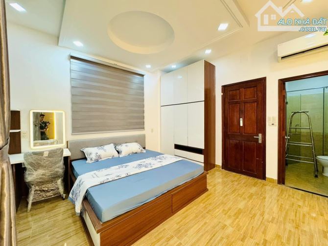 Cần Bán Gấp Nhà Phố Hiện Đại 56,3m2/SHR. Đường Bùi Quang Là.Gò Vấp. Hẻm ôtô 6m.Giá: 4tỷ350 - 7