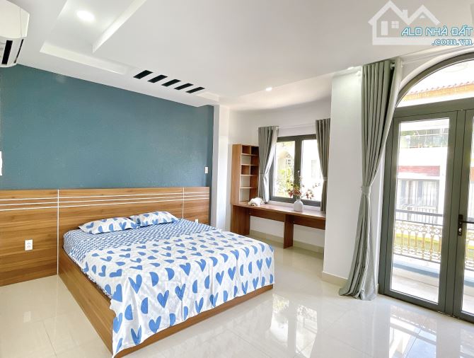 STUDIO Cửa sổ to full nội thất gần Phú Mỹ Hưng , Crescent Mall - 9