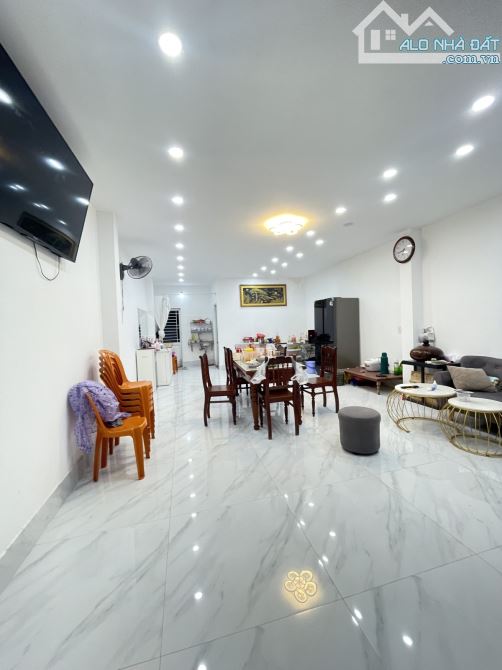 Nhà Hải Châu,Hoà Cường Nam,kinh doanh,Đường Phạm Văn Bạch,100m2,3,5 tầng,4 ngủ,6 tỷ 4