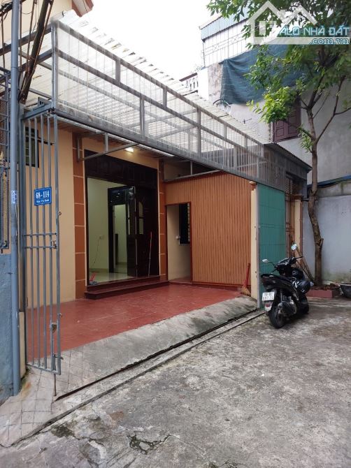 Bán nhà trong ngõ ngõ đường Mạc Thị Buởi