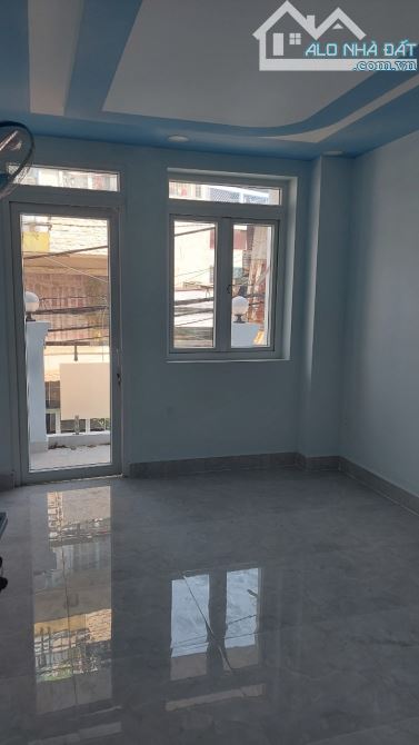 Mới nhận! Bán 3c nhà khu P9, TBình- gần ngã4 LLQ-Âu vòng xoay LĐH HXH giá 6.6 - 8.8tỷ