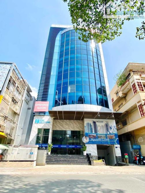 Building MT Nguyễn Trãi Q1 - 9 x 30m - CN 270m2 - hầm - 10 tầng HĐT 600 triệu giá 150 tỷ.