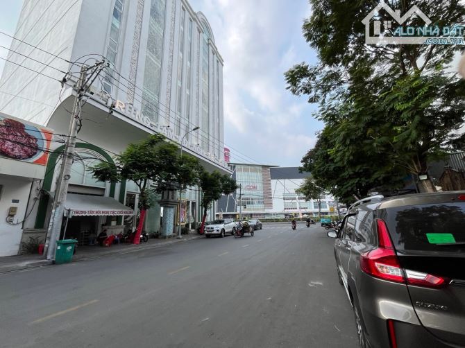 CHo thuê mbkd đối diện sthi Aeon mall đường Tân kỳ tân quý 8x20m - 1