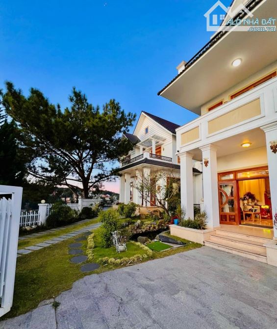 Cần bán gấp 2 căn Villa liền kề 2 mặt tiền đường Đặng Thái Thân, P3, Tp Đà Lạt giá 35 tỷ - 1