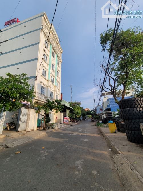 7,05 TỶ__ĐẤT LỚN__10x19,8m__KDC Đại Học Khoa Học Tự Nhiên, đường 13m thông ra ĐT743A - 2