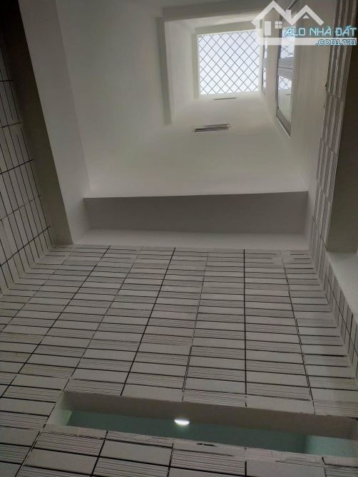 Bán nhà 13/ ấp Trung Chánh 2, xã Trung Chánh Hóc Môn 3 tỷ 760tr/72m2 2 lầu 2MT - 2