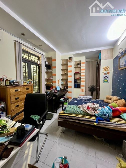 52m2 - hẻm xe tải thông - lô góc 2 MT - tiện KD buôn bán - 3