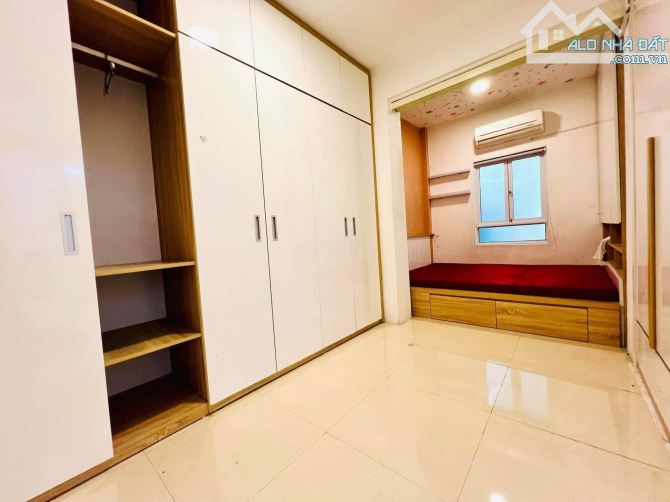 Duy nhất 1 căn! TT Kim Liên - Đống Đa 70m2 tầng 2 , 3 ngủ, nhà đẹp về ở luôn chỉ 2.6 tỷ - 4