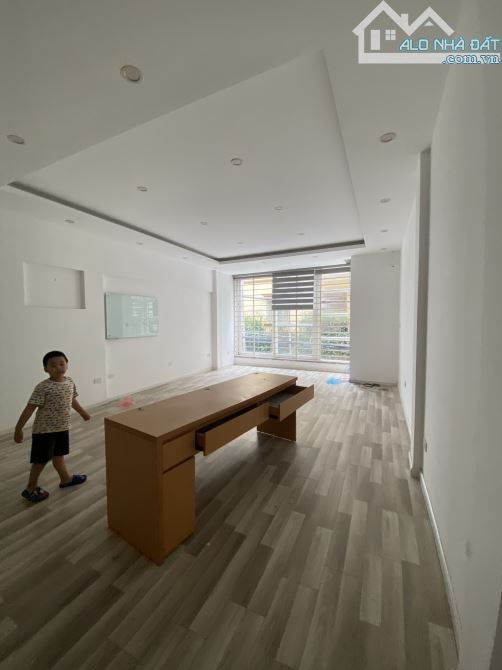 Cho thuê nhà liền kề Phạm tuấn tài, cầu giấy 55m2x5T làm vp, lớp học, ô tô đỗ cửa - 5